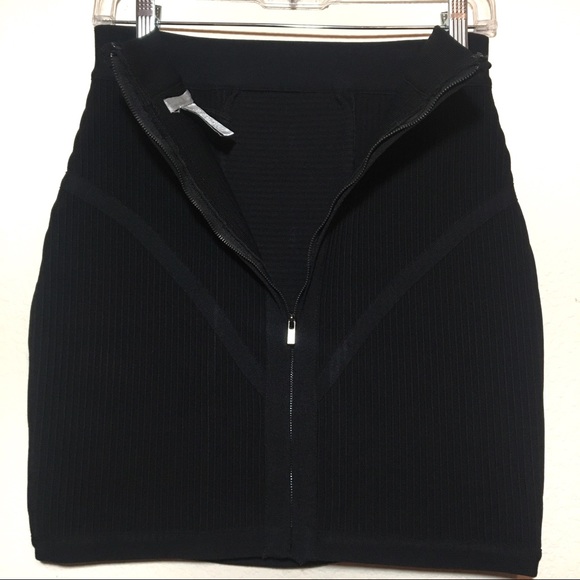 Black Bandage Zip Up Mini Skirt - Picture 5 of 8